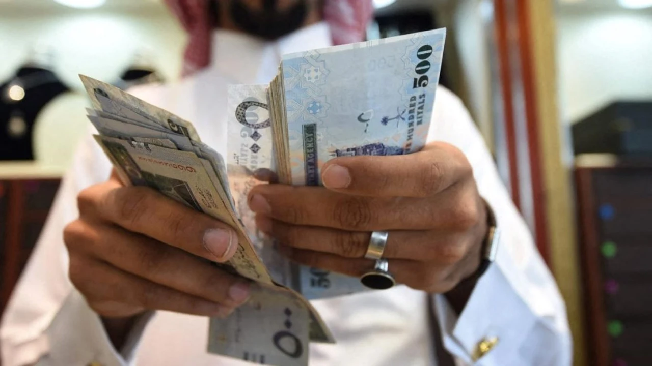 سعر الريال السعودي مقابل الجنيه المصري في تعاملات الأحد